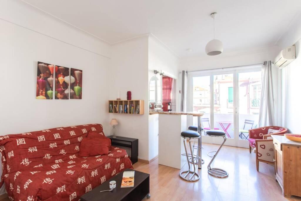 Nice Center - Bright Studio Balcony Wifi & Aircon Apartment Exterior foto