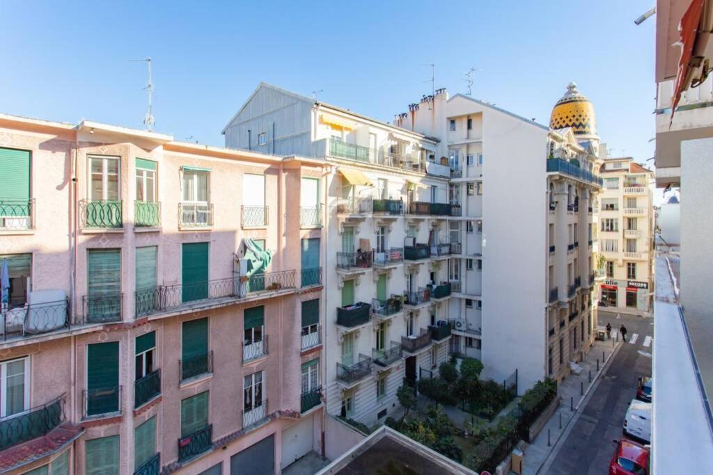 Nice Center - Bright Studio Balcony Wifi & Aircon Apartment Exterior foto