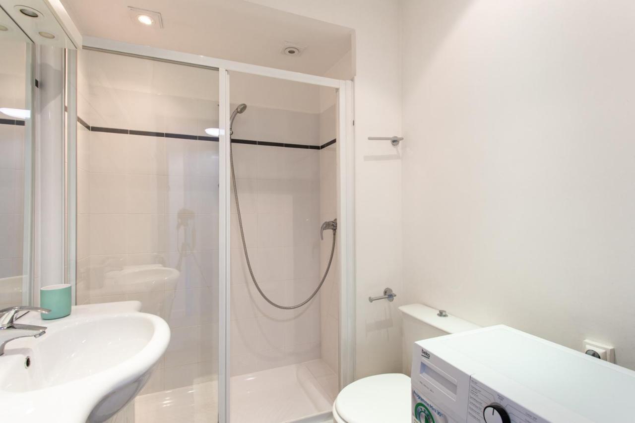 Nice Center - Bright Studio Balcony Wifi & Aircon Apartment Exterior foto