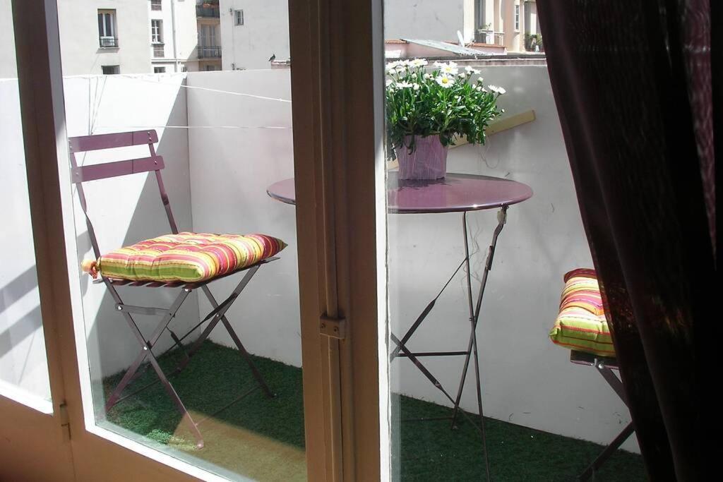 Nice Center - Bright Studio Balcony Wifi & Aircon Apartment Exterior foto